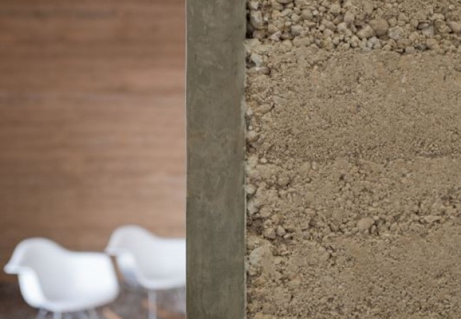 project_house_fromground_13.jpg