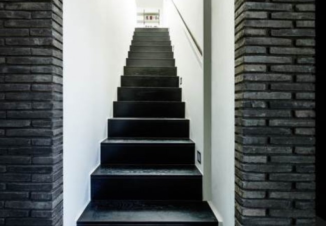 project_house_black_19.jpg