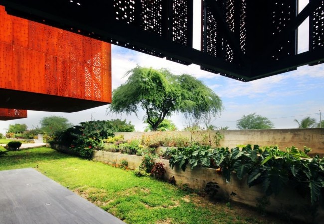project_house_H_04.jpg