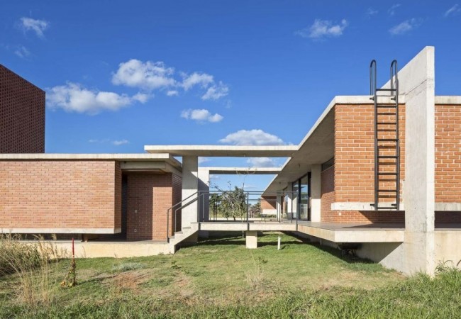 project_house_villa_rika_05.jpg