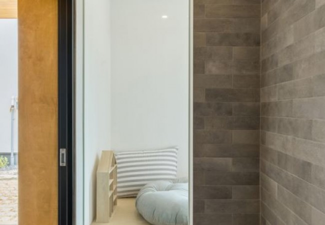 project_house_stone_14.jpg