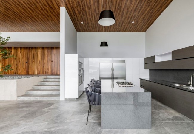 project_house_near_lake_08.jpg