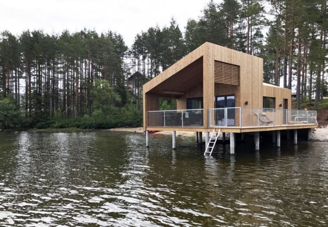 project_house_lake_12.jpg