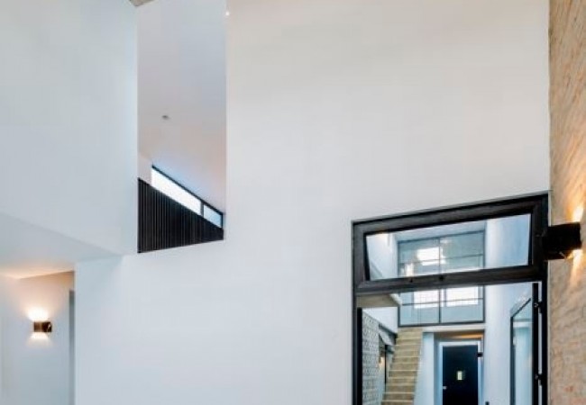 project_house_Blue_03.jpg