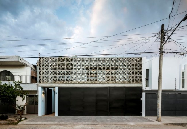 project_house_Blue_20.jpg