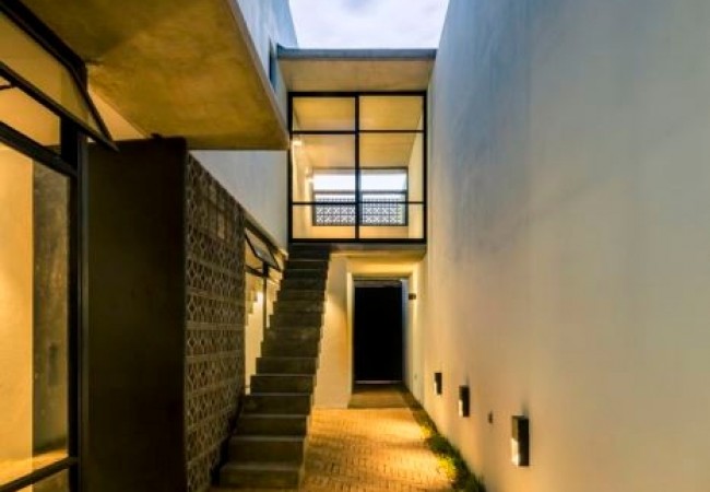 project_house_Blue_23.jpg