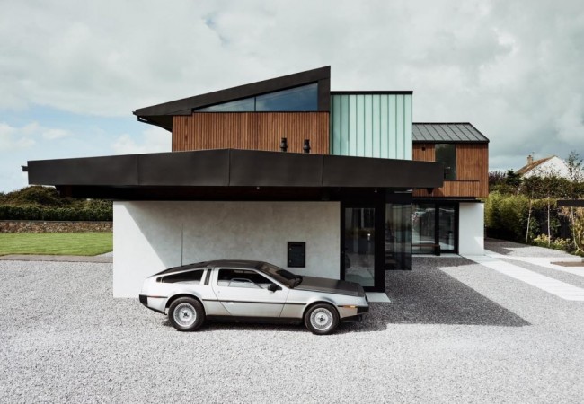 project_house_silver_05.jpg