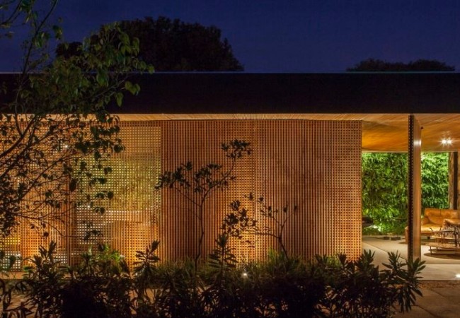 project_house_corner_12.jpg