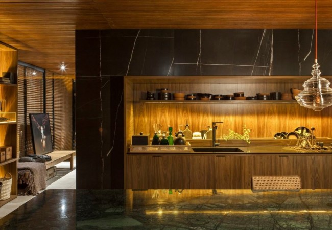 project_house_corner_14.jpg