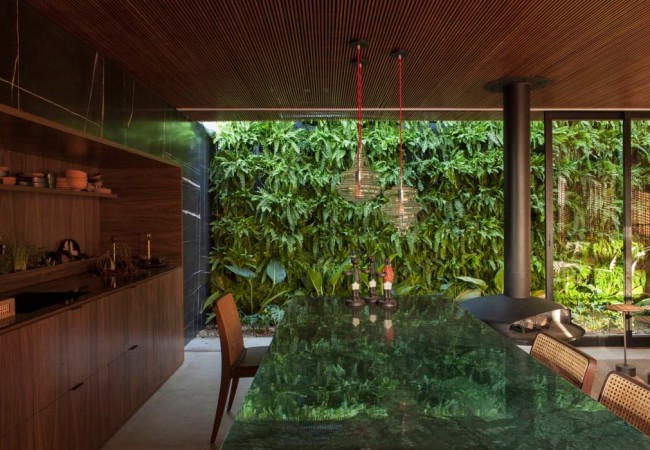 project_house_corner_17.jpg
