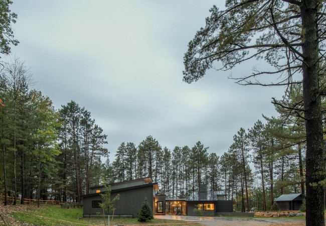 project-house-winterfromlake_01.jpg