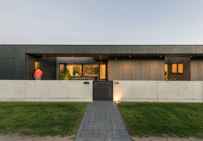Project-house-black-jashik12.jpg