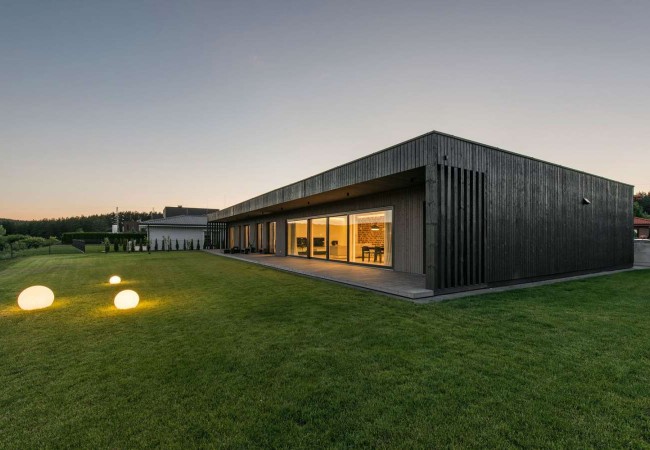 Project-house-black-jashik14.jpg