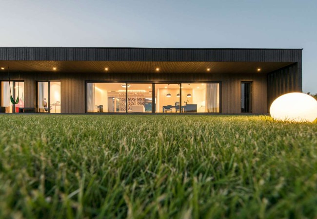 Project-house-black-jashik16.jpg