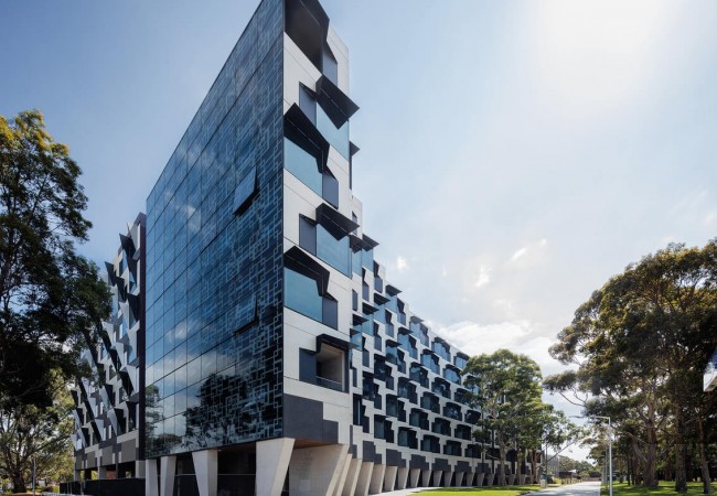 1_MCR_-_Monash_Logan_Hall_-_John_Gollings
