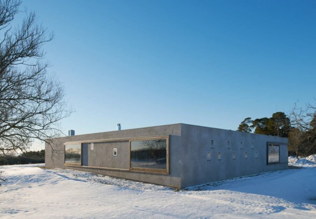 atrium-house-tham-videgard-arkitekter-architecture-residential-houses-sweden-_dezeen_2364_col_0-1024x687