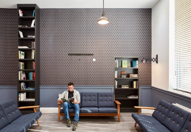community-theatre-creative-hub-jestico-whiles-architecture-public-leisure-uk-london_dezeen_2364_col_1