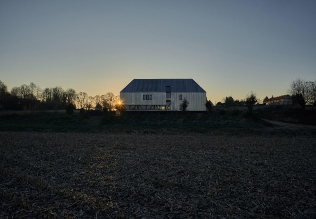 house_project_ambar01.jpg