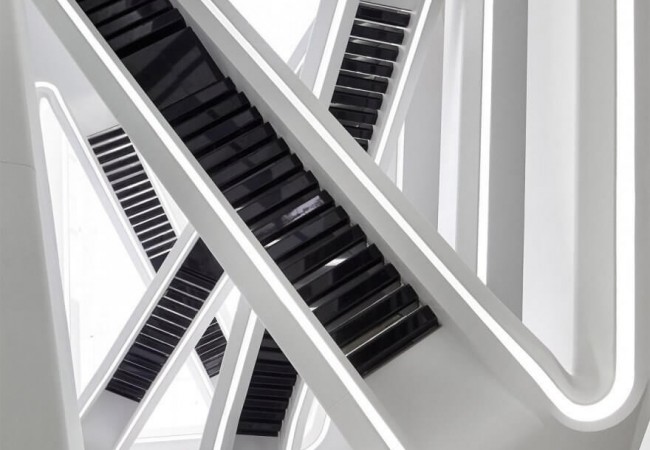 house_project_Zaha_Hadid_domination01.jpg