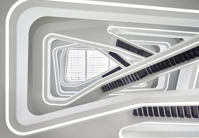 house_project_Zaha_Hadid_domination02.jpg