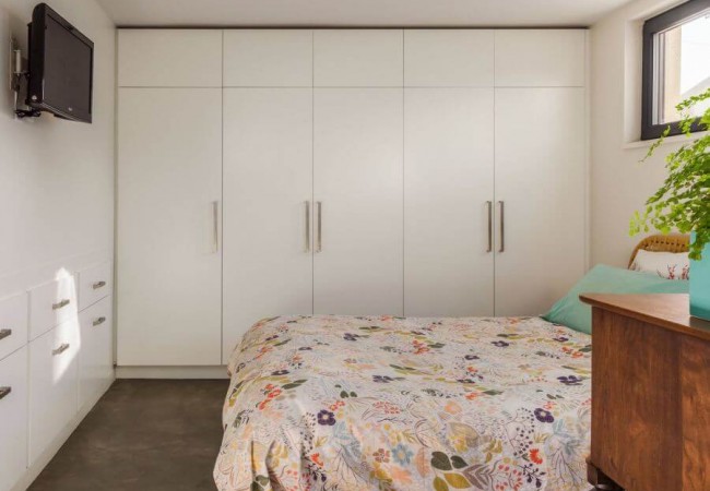 lanefab-live-work-laneway-house-bedroom2