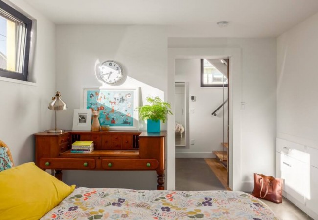 lanefab-live-work-laneway-house-bedroom4