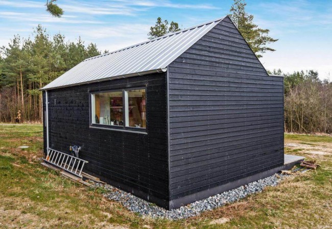 scandinavian-modern-tiny-house-exterior6-via-smallhousebliss