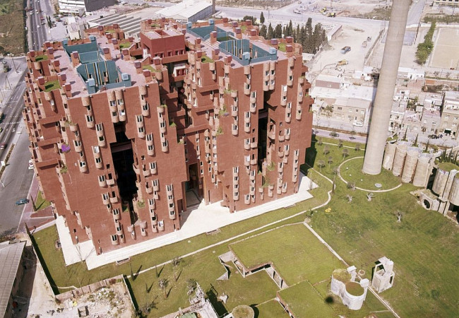 51158e2fb3fc4be22a00005c_ad-classics-walden-7-ricardo-bofill_walden7_barcelona_spain_ricardo_bofill_taller_arquitectura_2